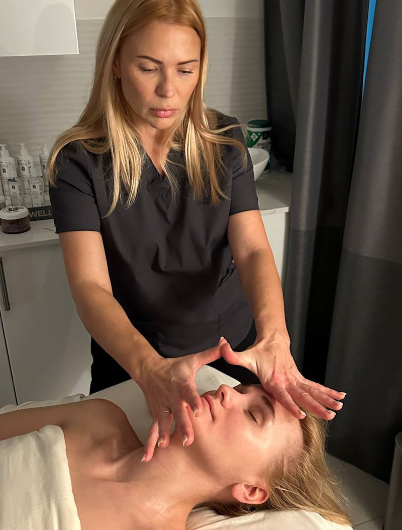 Hollywood facial massage Frisco spa massage Leo - 1